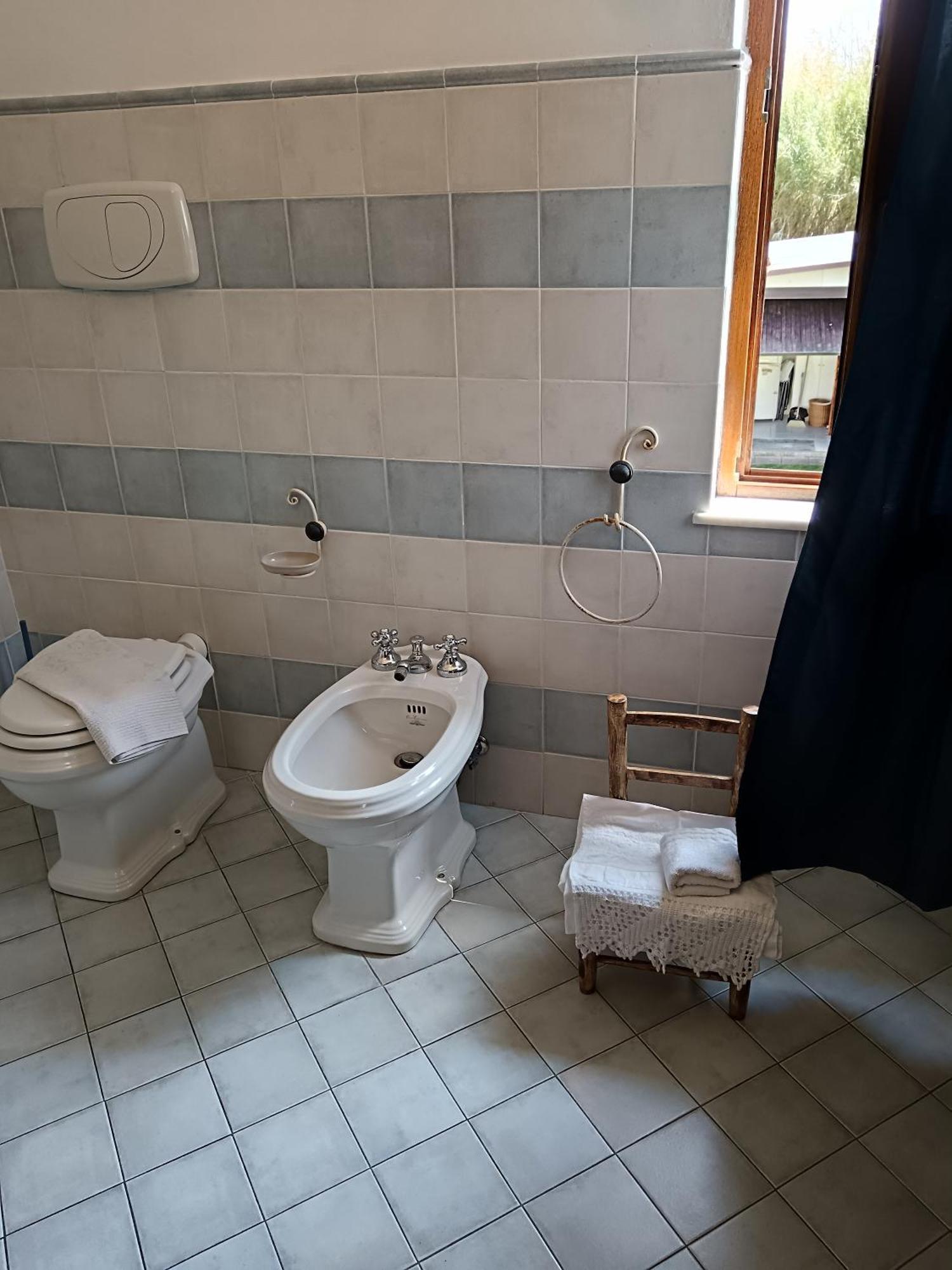 Le Travi Frühstückspension Sarzana