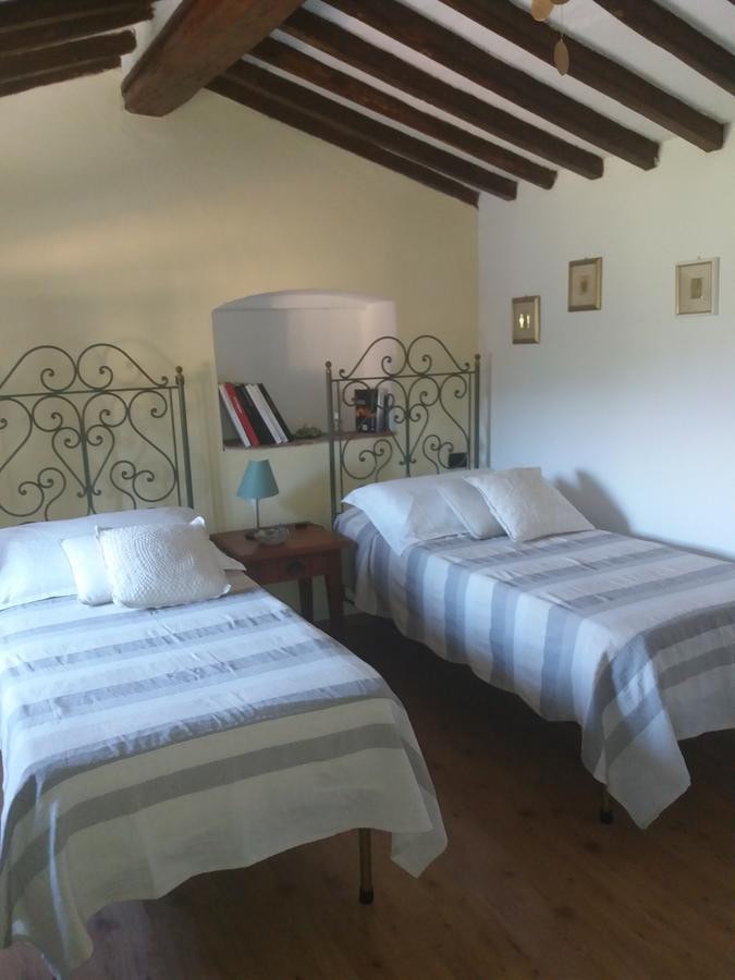 Le Travi Frühstückspension Sarzana